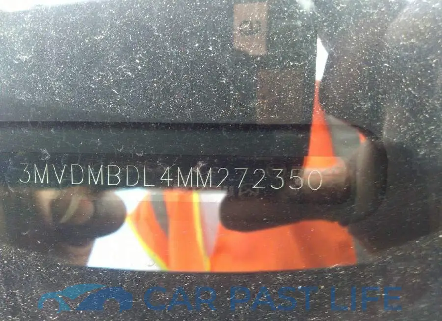 3MVDMBDL4MM272350# 9