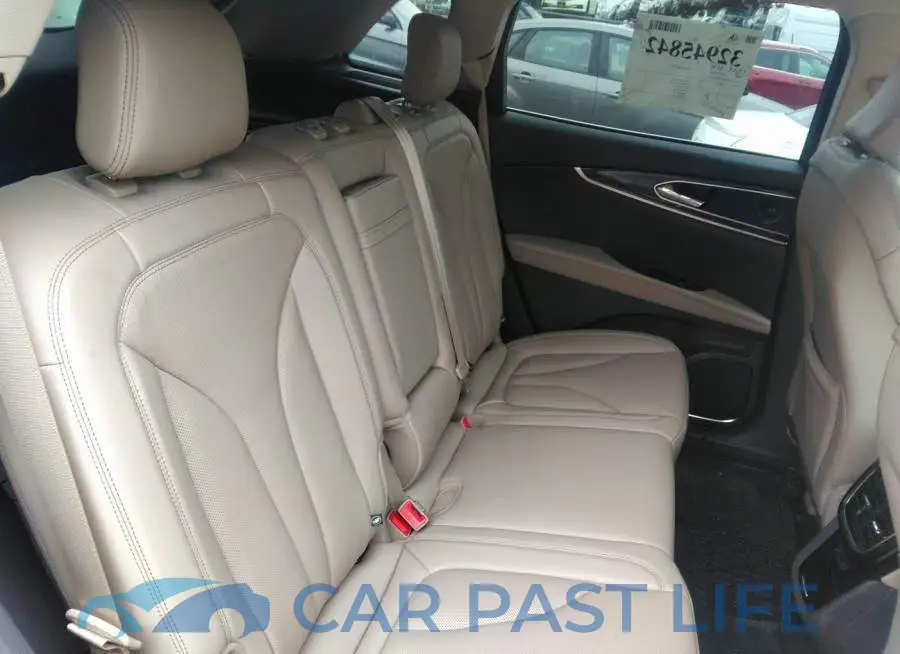2LMPJ8KP6MBL13563# 8
