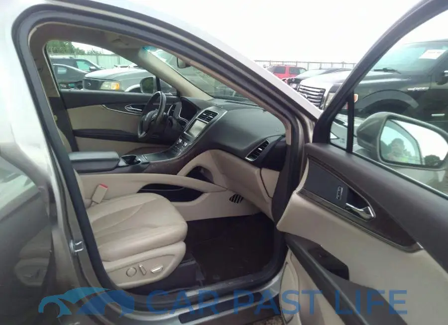 2LMTJ6KR1GBL20560# 5