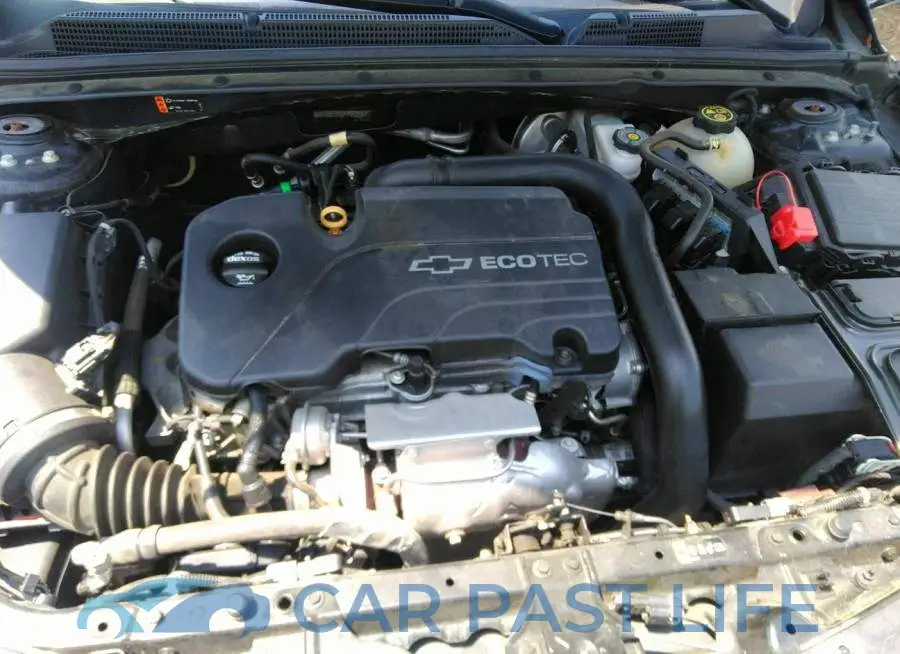 1G1ZB5ST8JF165758# 10
