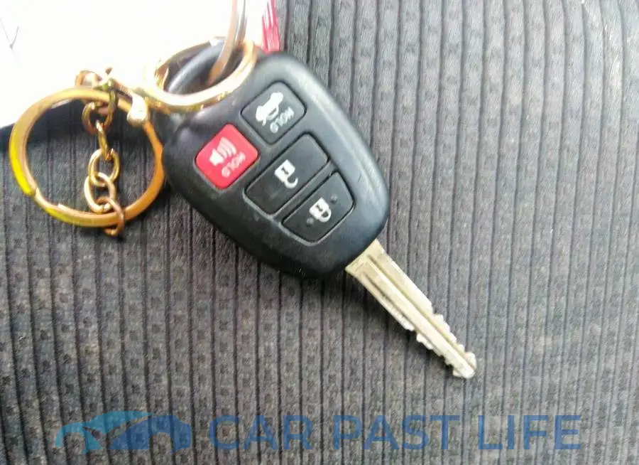 4T1BF1FK3GU263295# 11