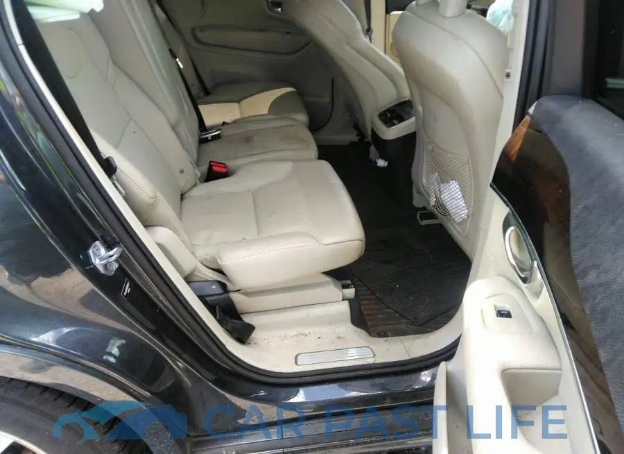 YV4A22PK6G1089477# 8