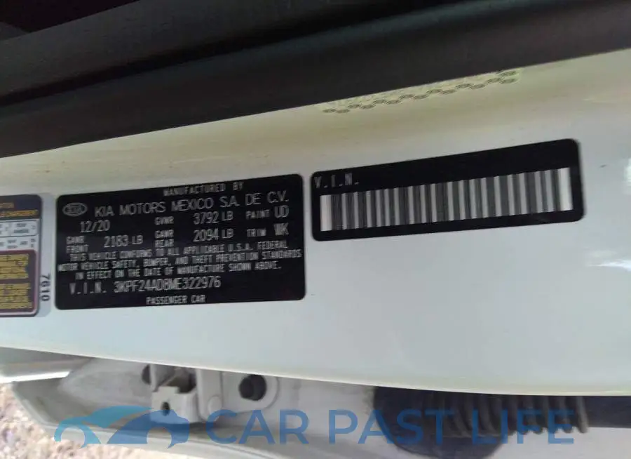 3KPF24AD8ME322976# 9