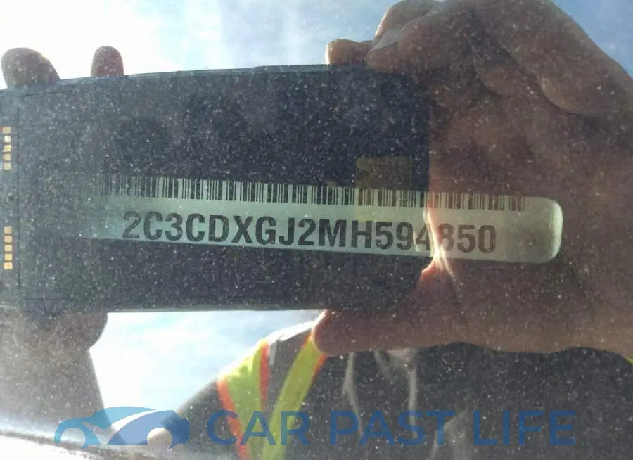 2C3CDXGJ2MH594850# 9
