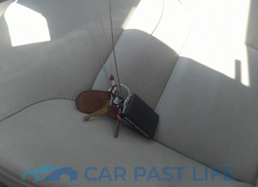 YV4A22PK5G1061721# 11