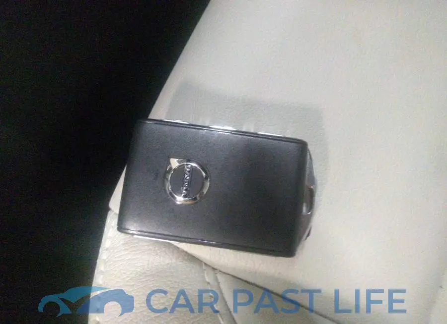 YV4162UK6N2676889# 11