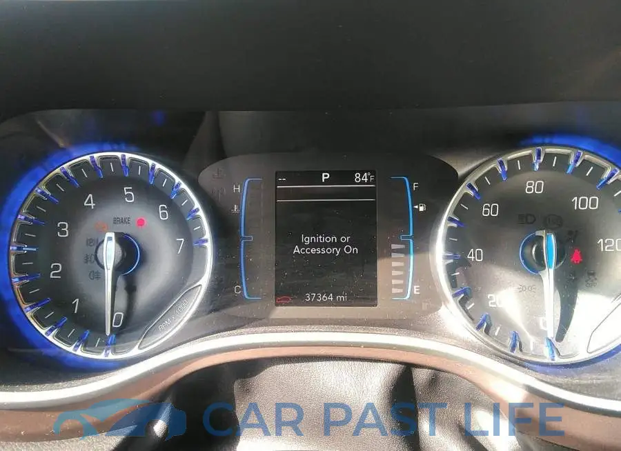 2C4RC1DG3MR543592# 7