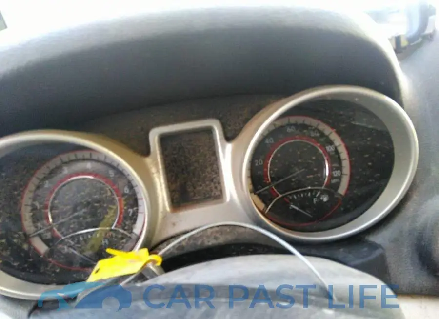 3C4PDCBB2JT491260# 7
