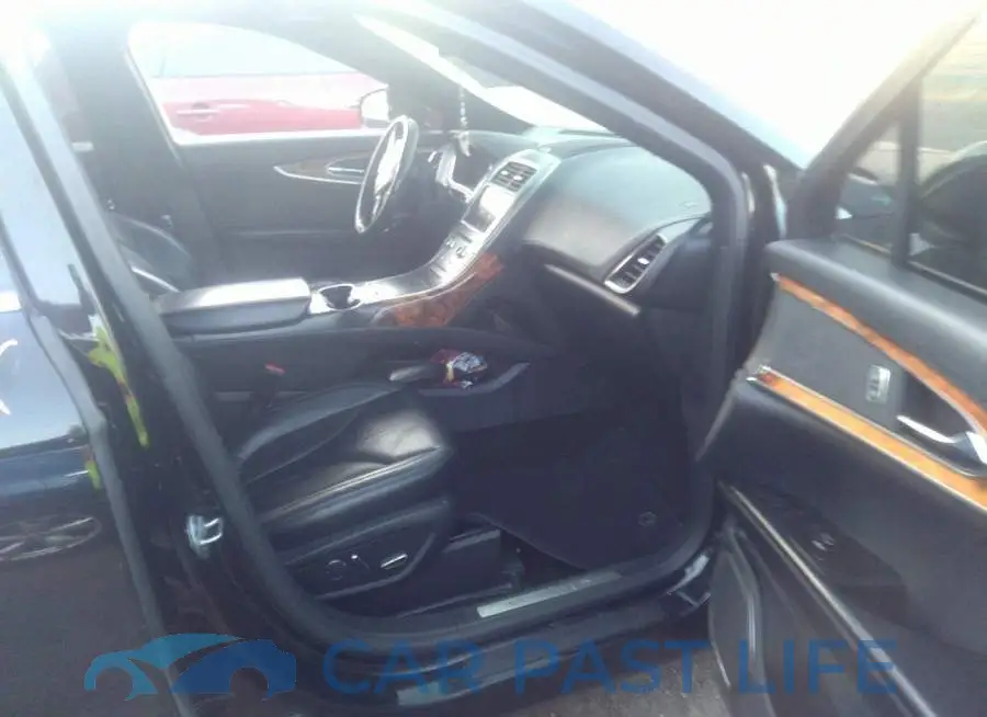 2LMTJ8KP9GBL36841# 5