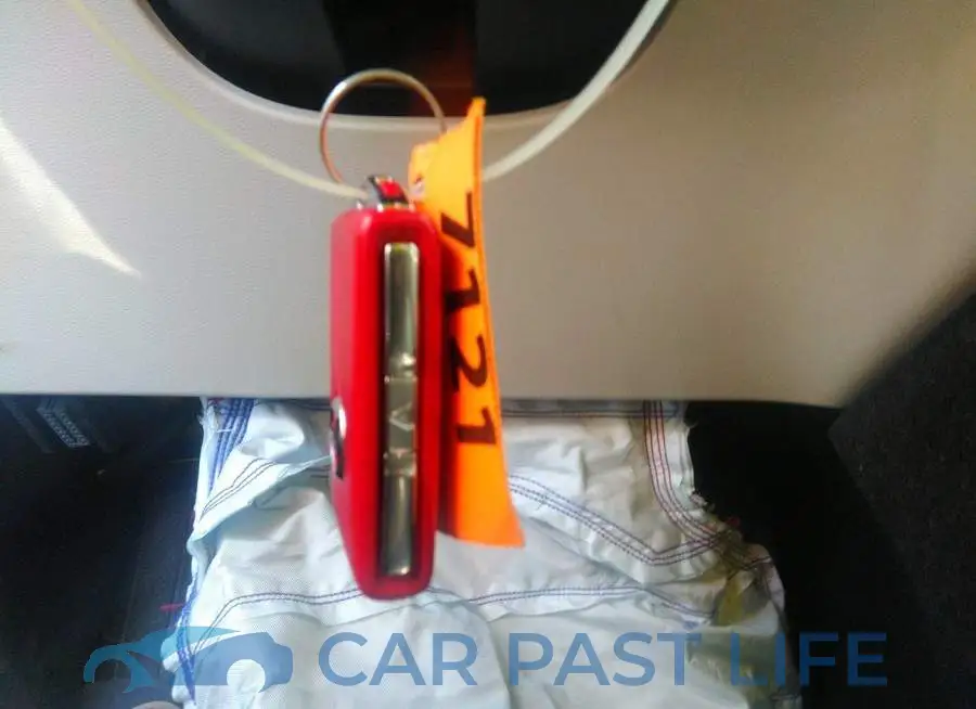 YV4AC2HK2L2261049# 11