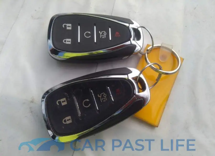 1G1ZD5ST1KF111536# 11