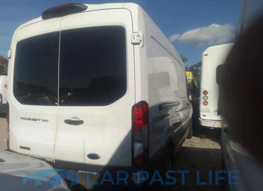 1FTYR2CV3KKA03848# 4