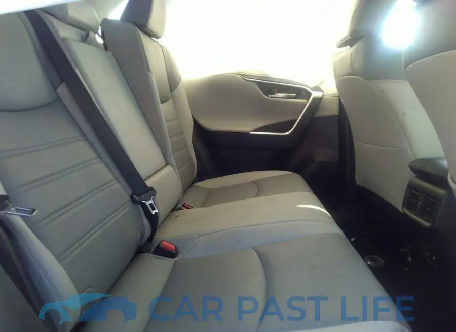 2T3Y1RFV4MW156826# 8