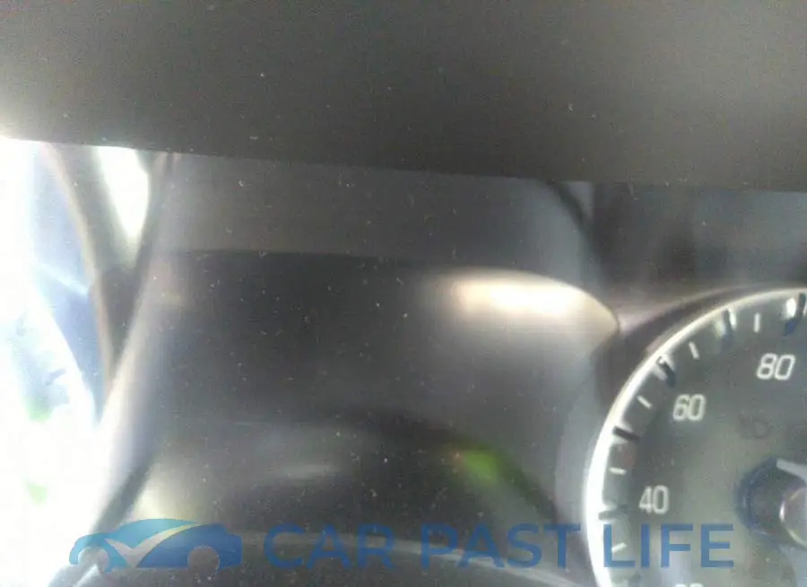 2C4RC3BG1LR263988# 7