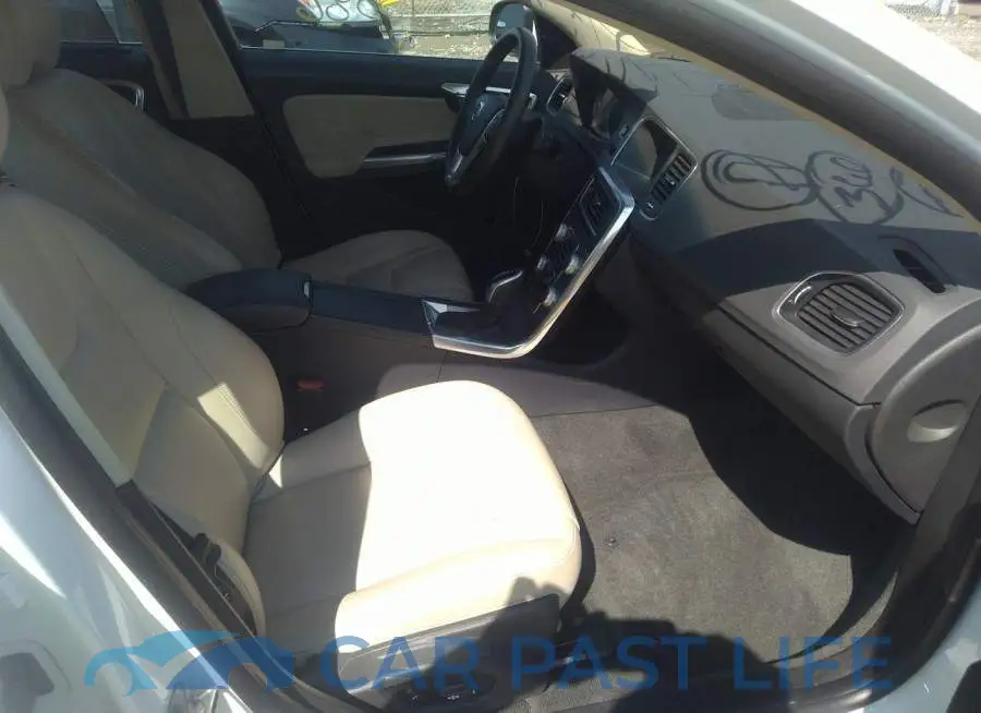 LYV402HK8HB126673# 5
