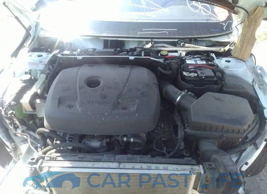 LYV402HK8HB126673# 10