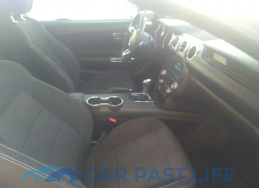 1FA6P8AM1H5226946# 5
