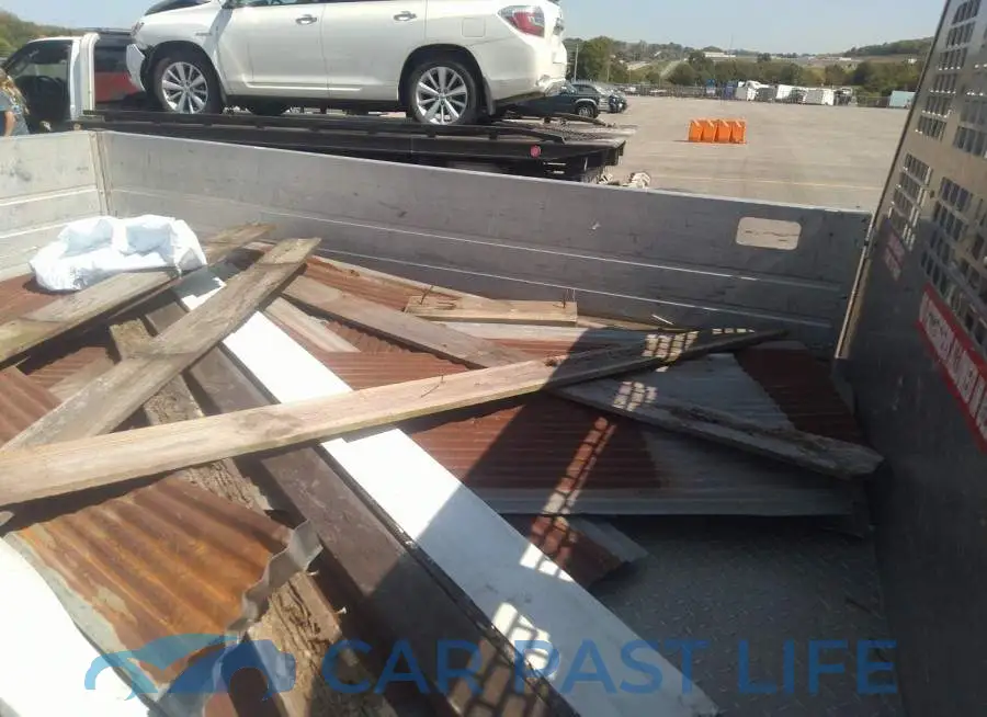1FDBF2A67HED12400# 8