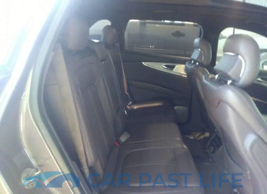 2LMPJ7JR4GBL32260# 8