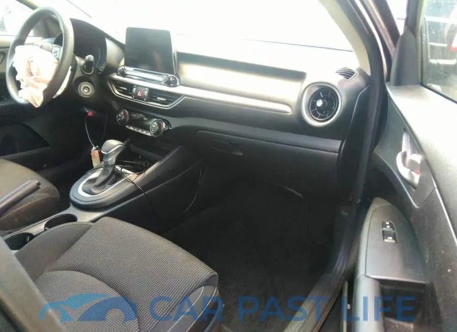 3KPF24AD1KE115925# 5