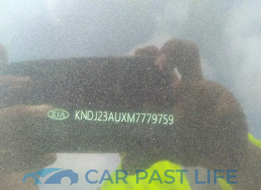 KNDJ23AUXM7779759# 9