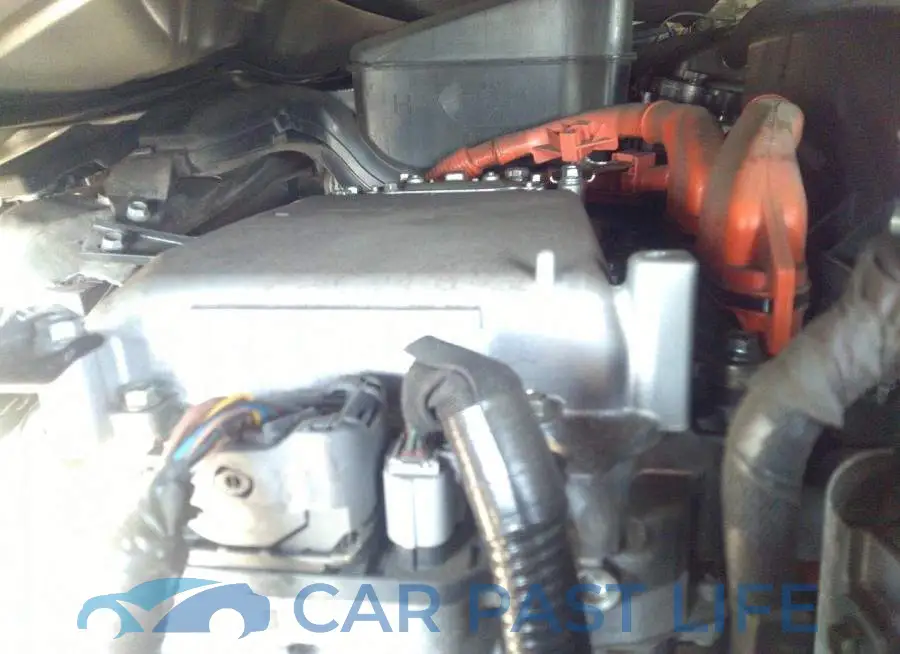 4T1BD1FK1GU185993# 10