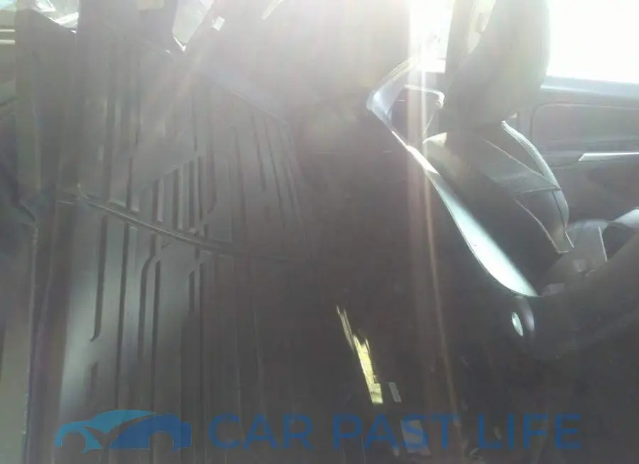 YV440MWK3J2043476# 8
