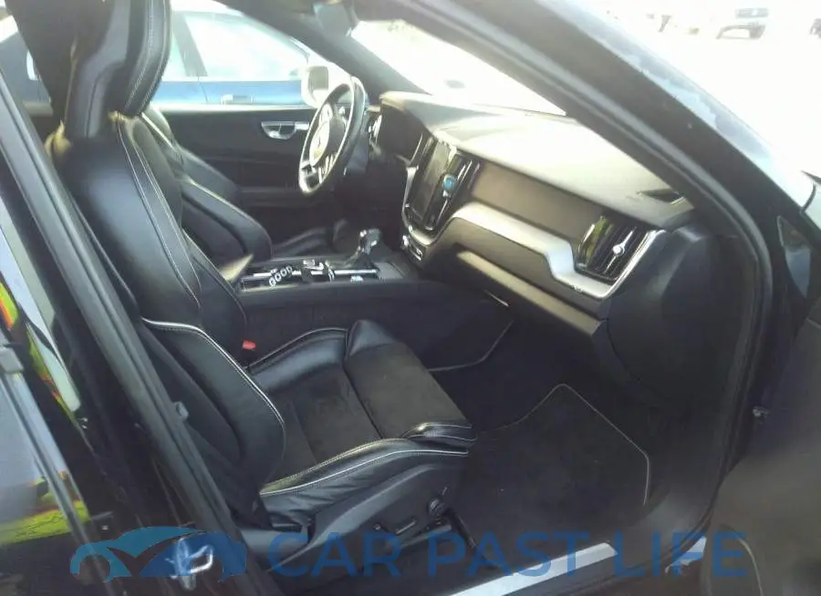 YV4A22RM6J1045209# 5