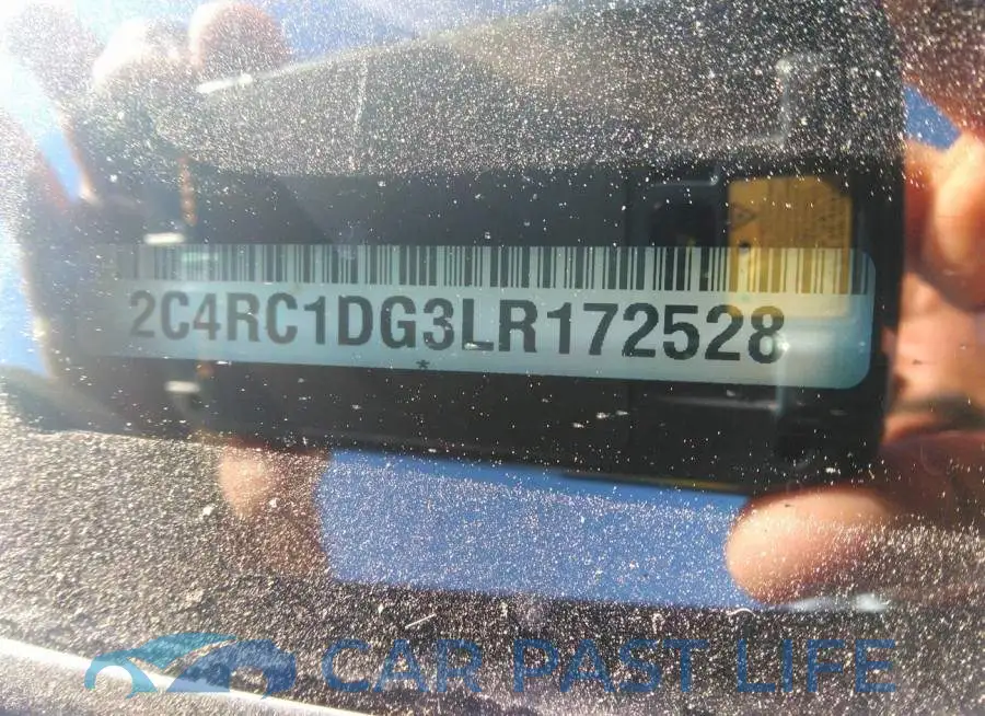 2C4RC1DG3LR172528# 9