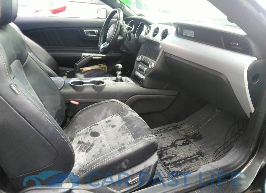1FA6P8CFXG5208670# 5
