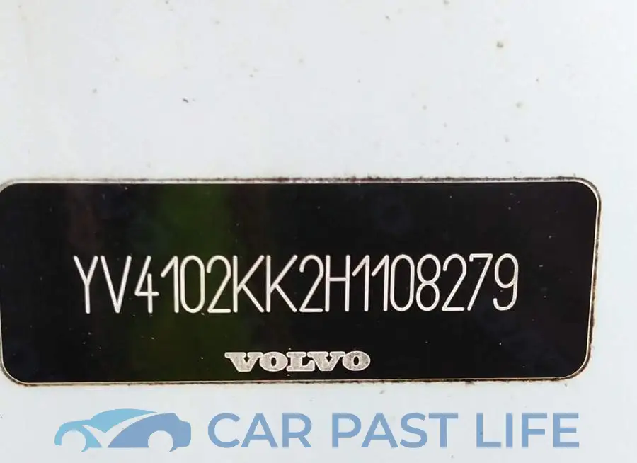 YV4102KK2H1108279# 9