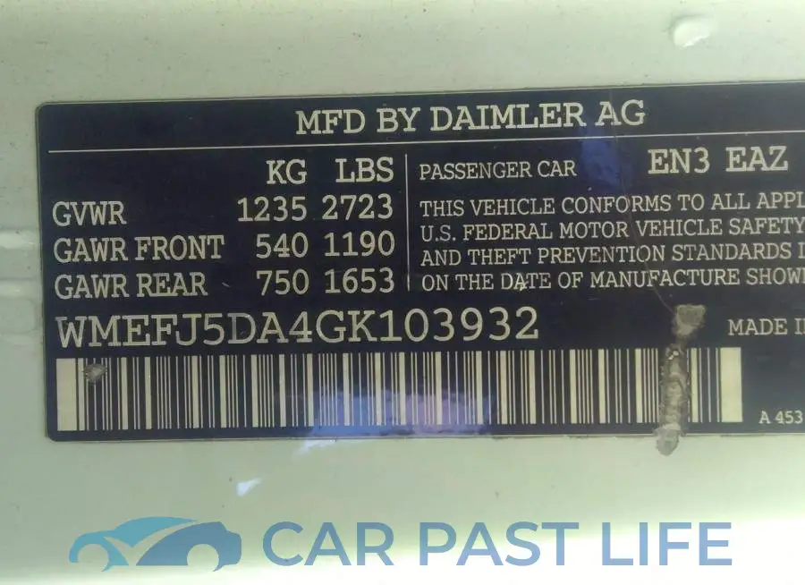 WMEFJ5DA4GK103932# 9