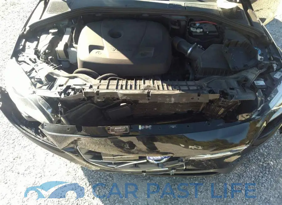 LYV402TM8HB128013# 10