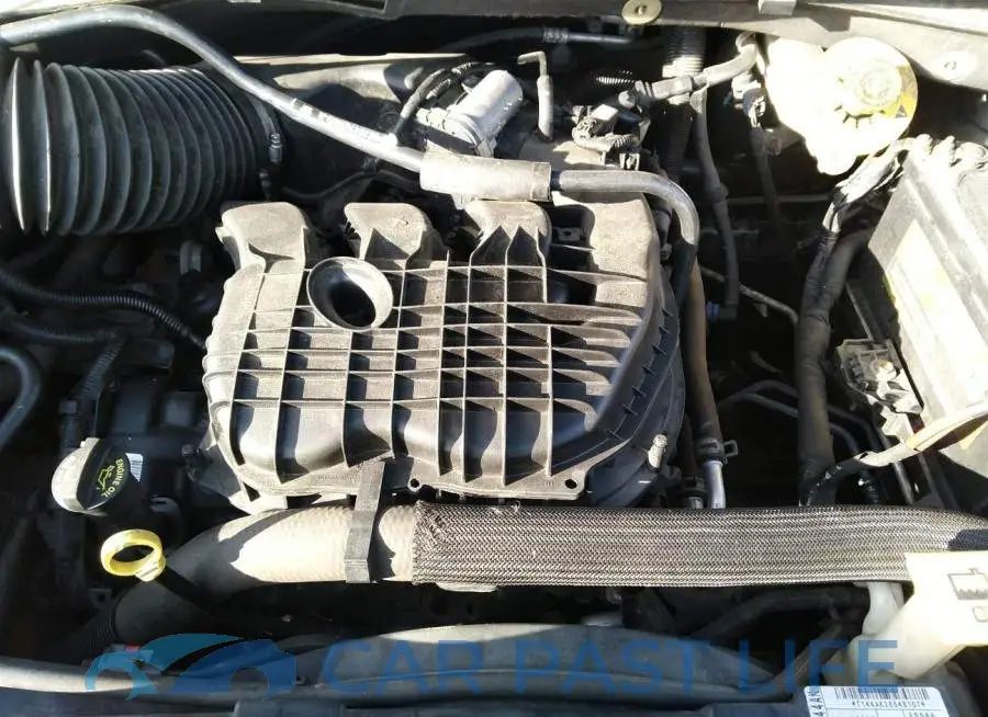 2C4RC1BG9FR560984# 10
