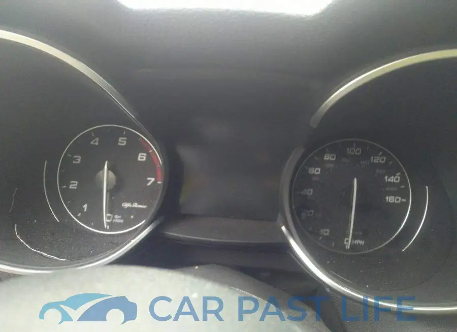 ZASFAKBN4J7B68980# 7