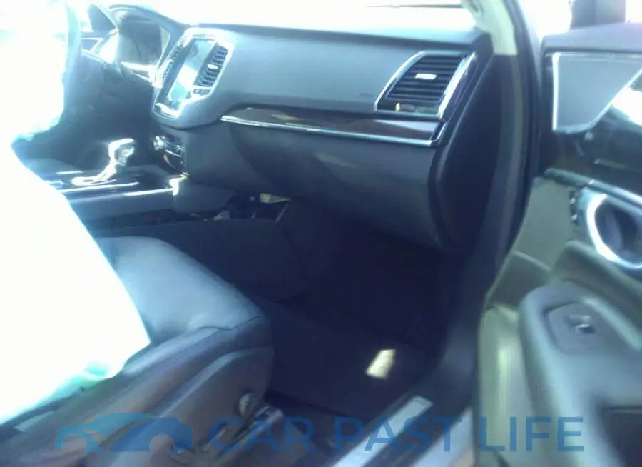 YV4102PK1J1351760# 5