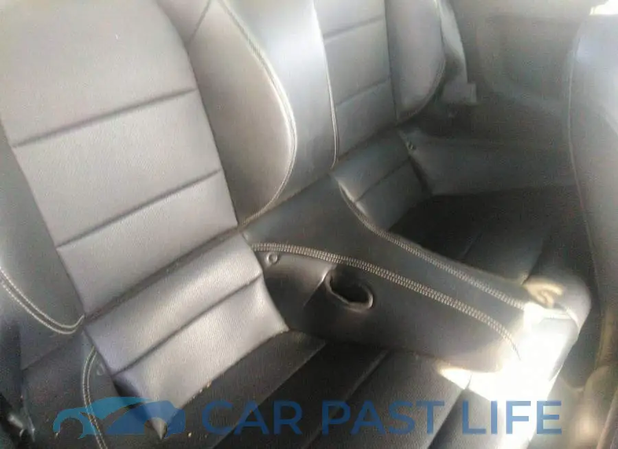 1FATP8UH8L5131875# 8