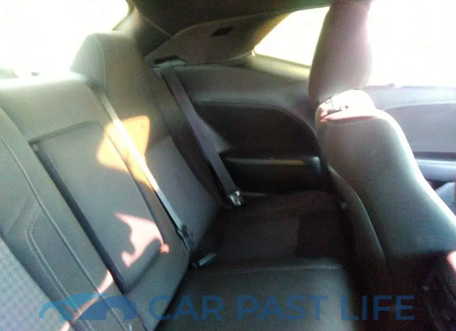 2C3CDZAG9JH128028# 8