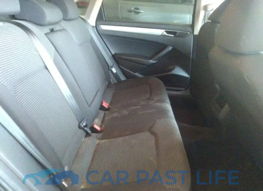 1VWAS7A38GC019319# 8