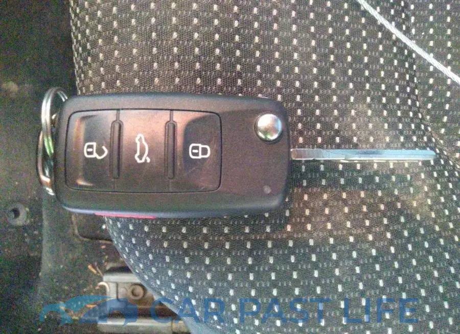1VWAS7A38GC019319# 11