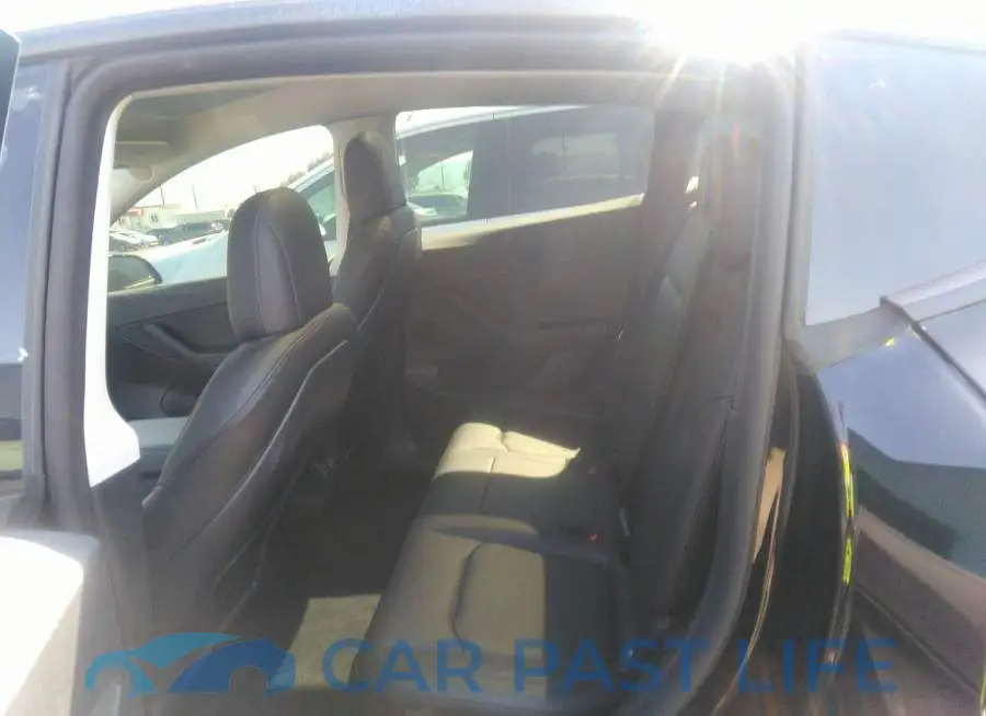 7SAYGDEE2NF447516# 8