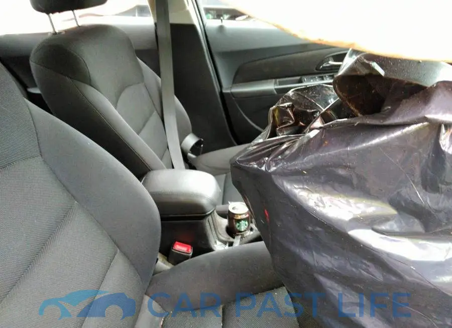 1G1PE5SB4G7181576# 5