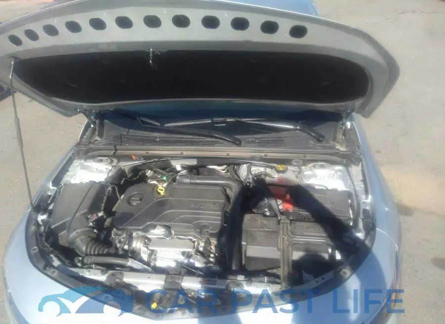 1G1ZD5ST1NF110553# 10