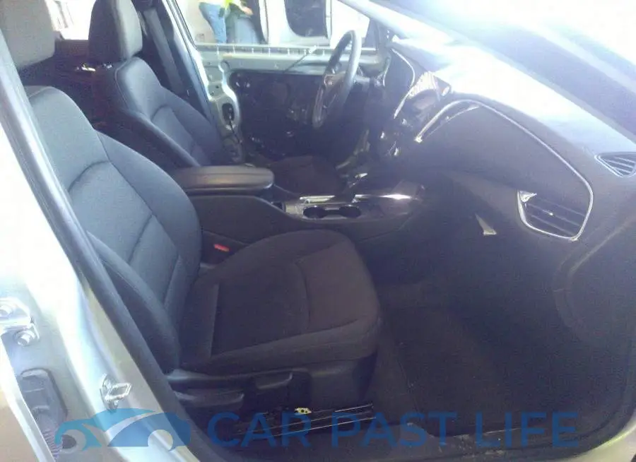 1G1ZD5ST6MF060912# 5
