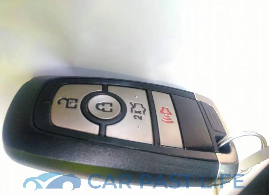 1FA6P8JZ6K5552938# 11