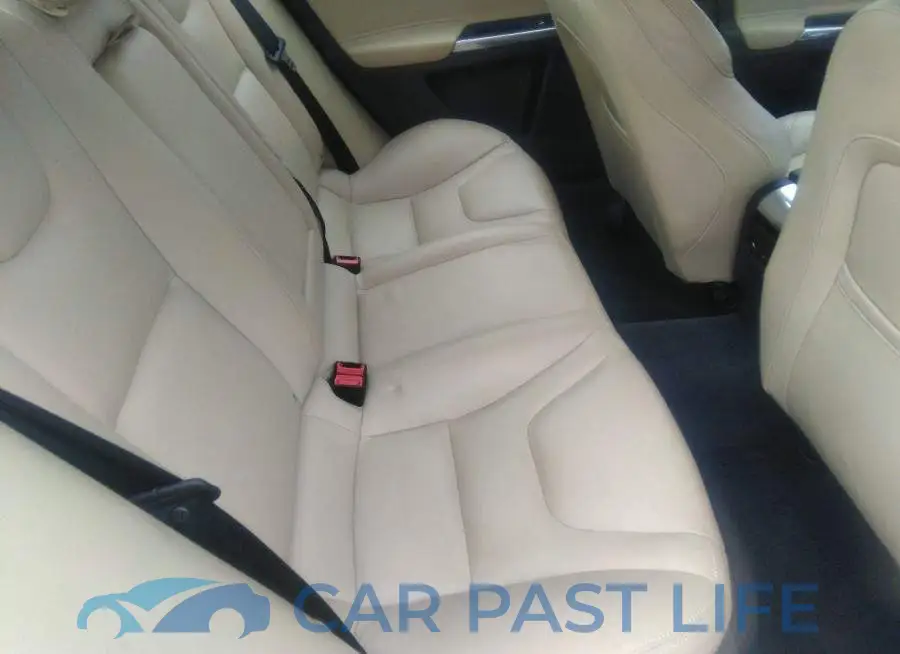 LYV402TM0HB129446# 8