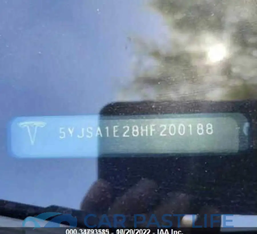5YJSA1E28HF200188# 9