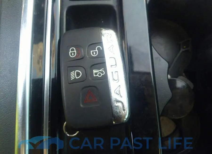 SAJAS4FXXKCP52592# 11