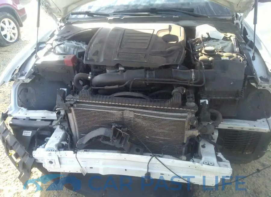 SAJAR4FX8JCP27202# 10