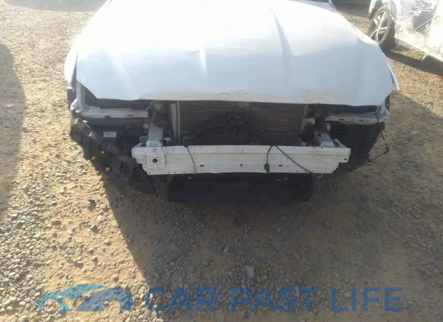 SAJAR4FX8JCP27202# 6